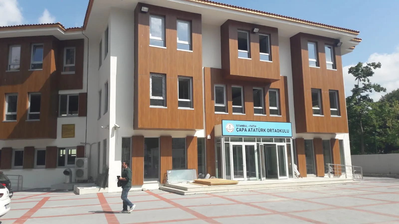Apa Atatürk Ortaokulu Wellini Radyatör